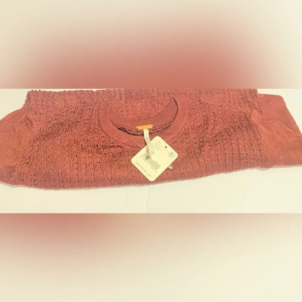 🛍️Free People H2O Crew pullover Top in Row garnet size: Medium 🎉Long sleeve ✨